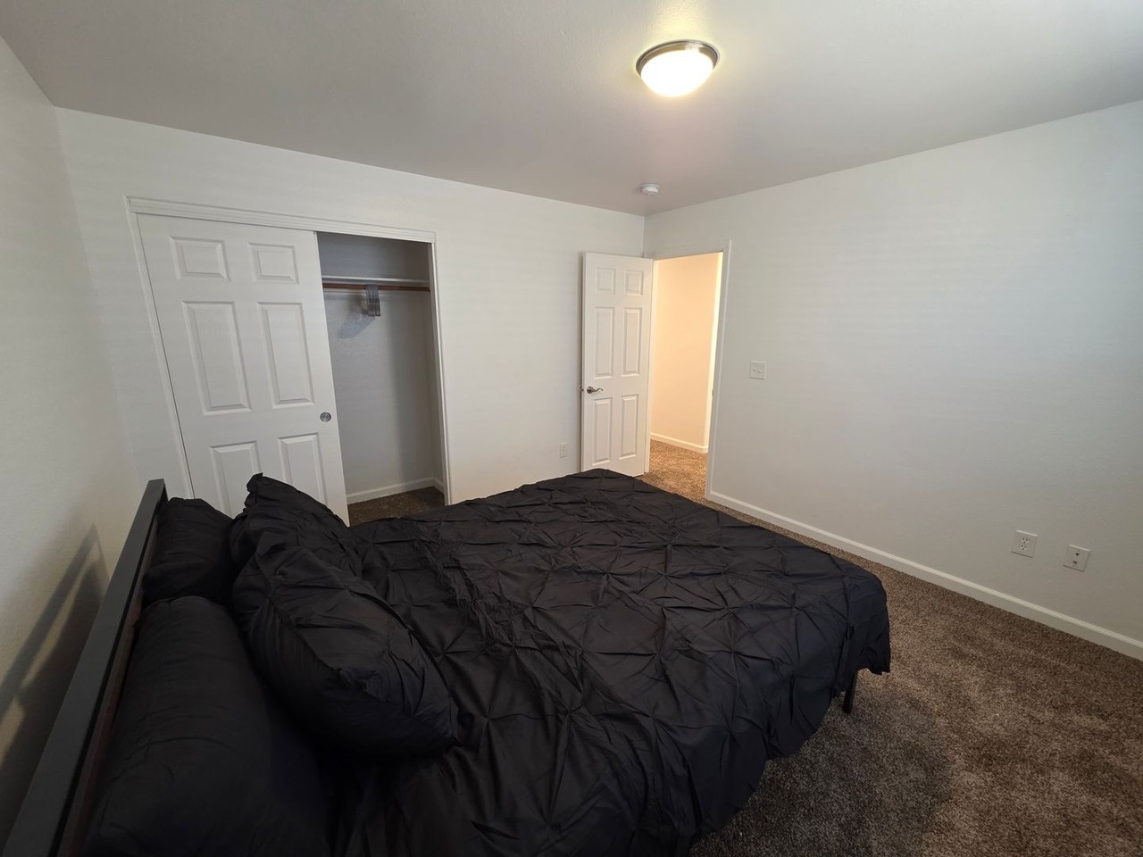4562 Spaight Way - Photo 6 of 19
