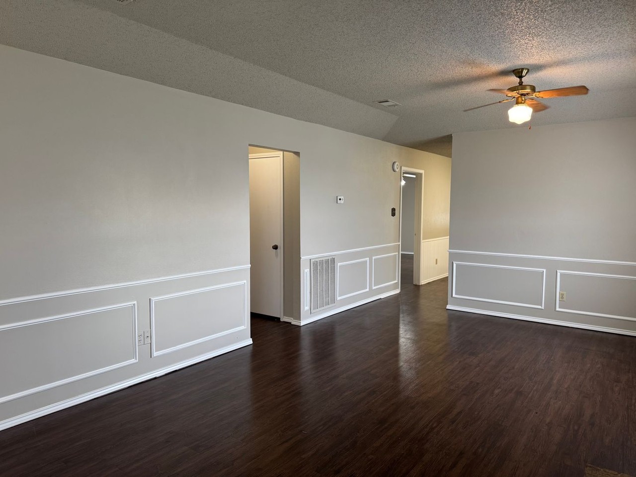 501 Guerin Dr - Photo 3 of 17