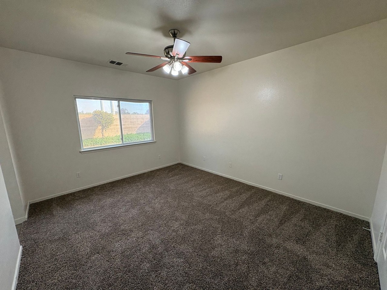 1100 S Rio Linda St - Photo 6 of 31