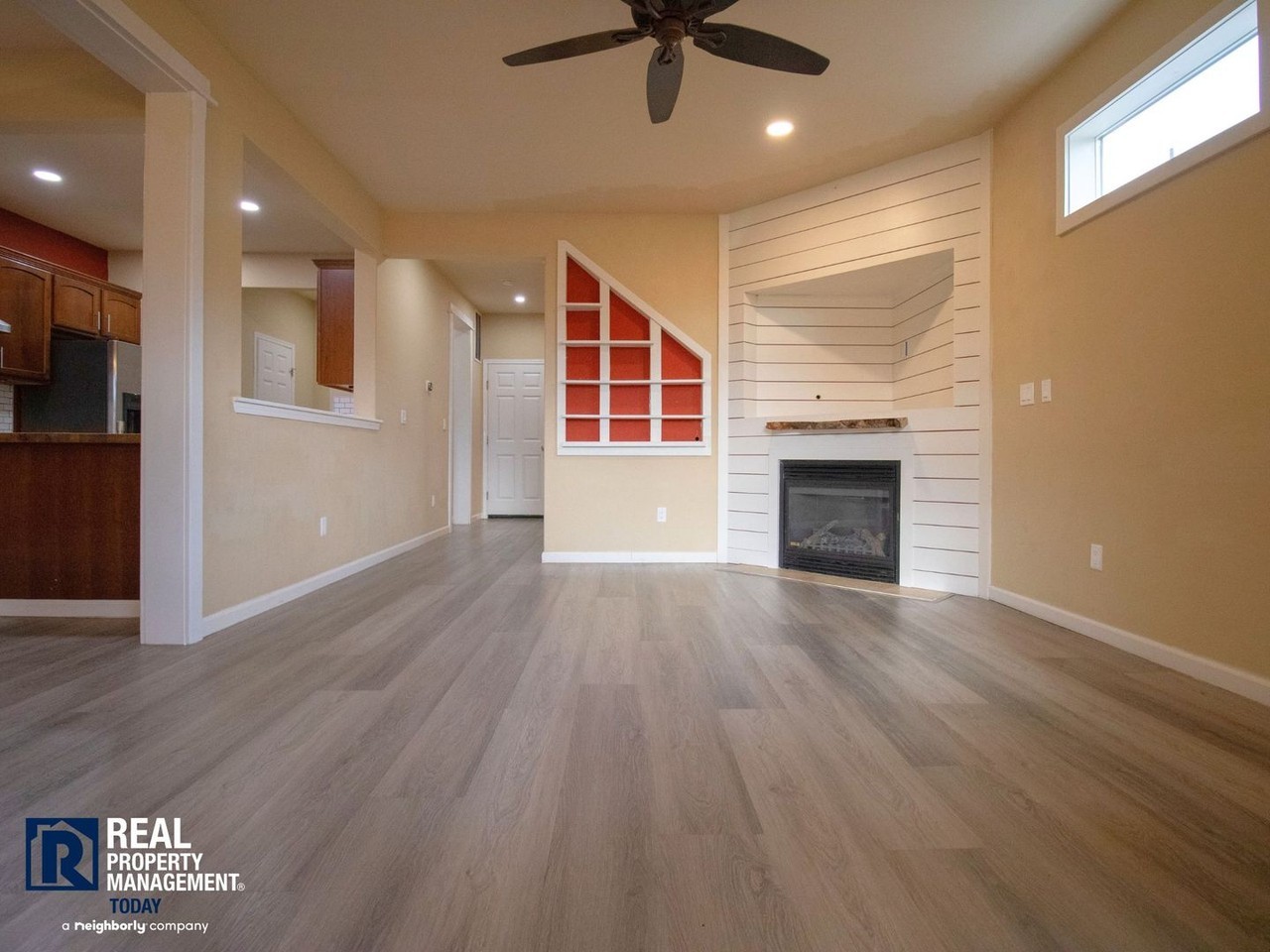 1902 190th Street Ct E - Photo 4 of 17