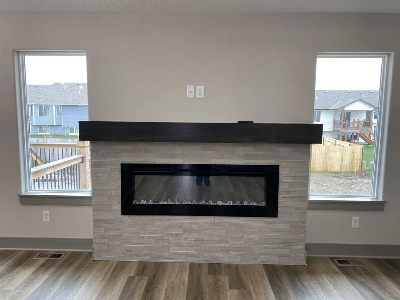 8585 E Chris St - Photo 5 of 15