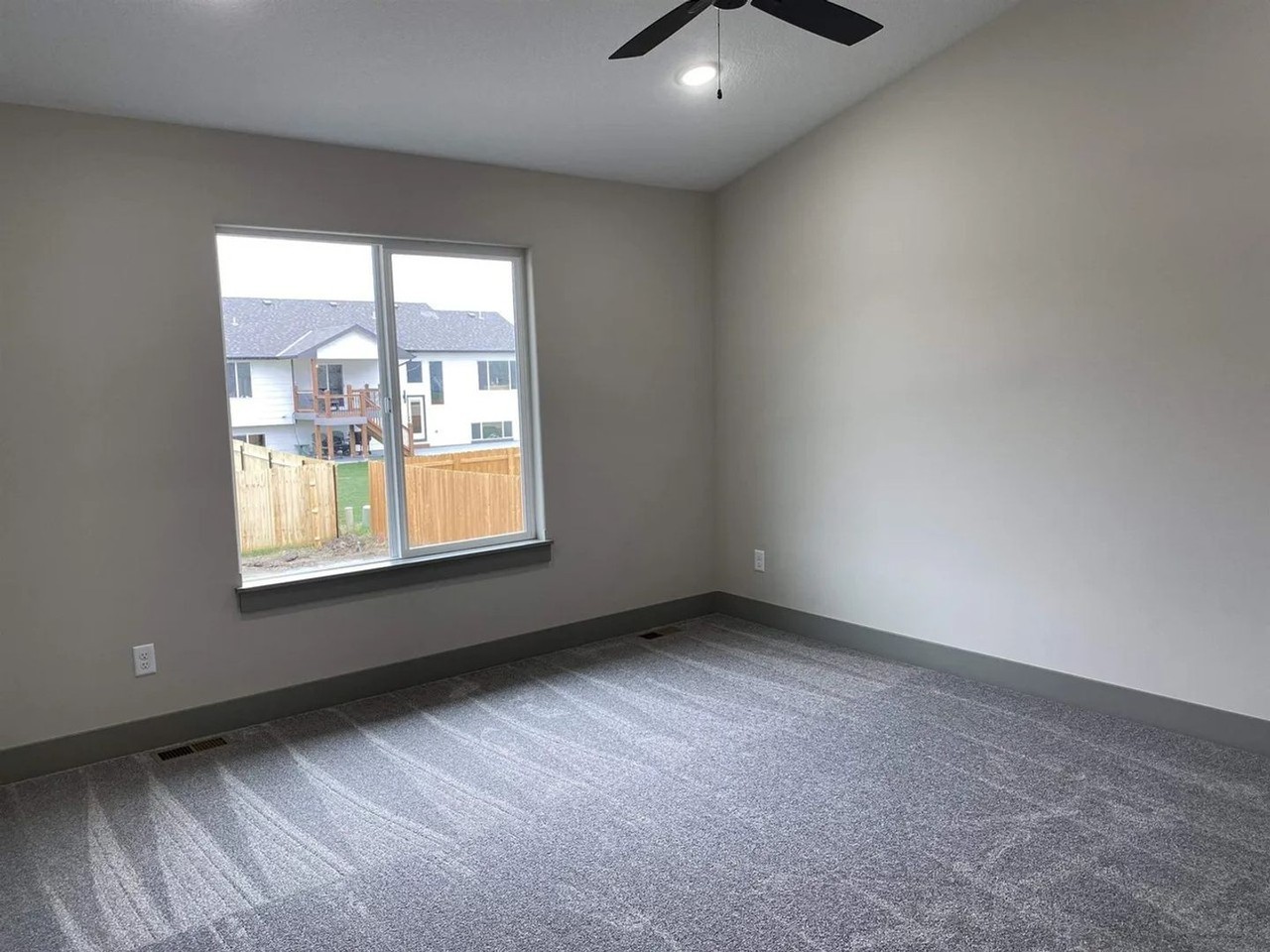 8585 E Chris St - Photo 6 of 15