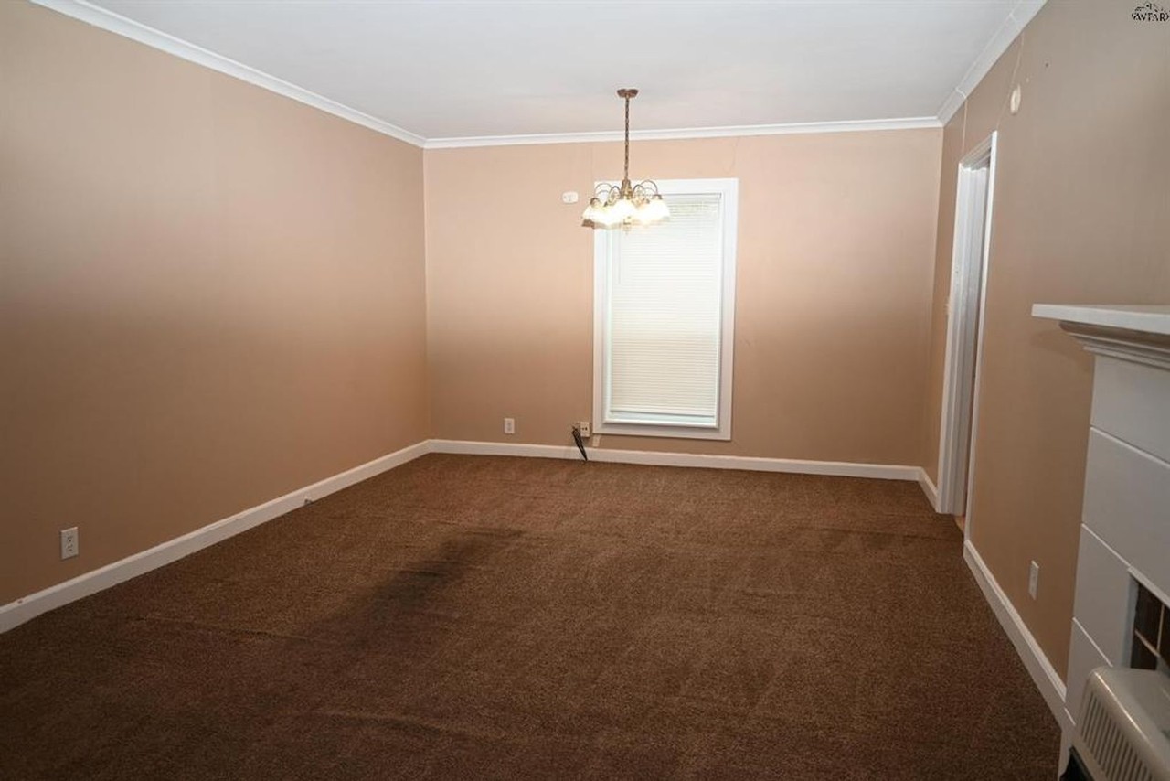 2214 Fillmore St - Photo 2 of 23