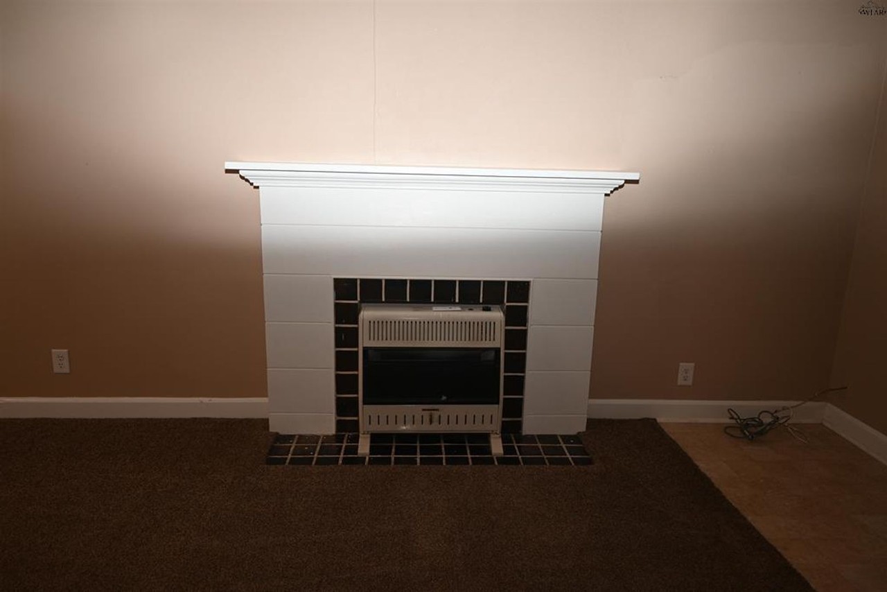 2214 Fillmore St - Photo 5 of 23