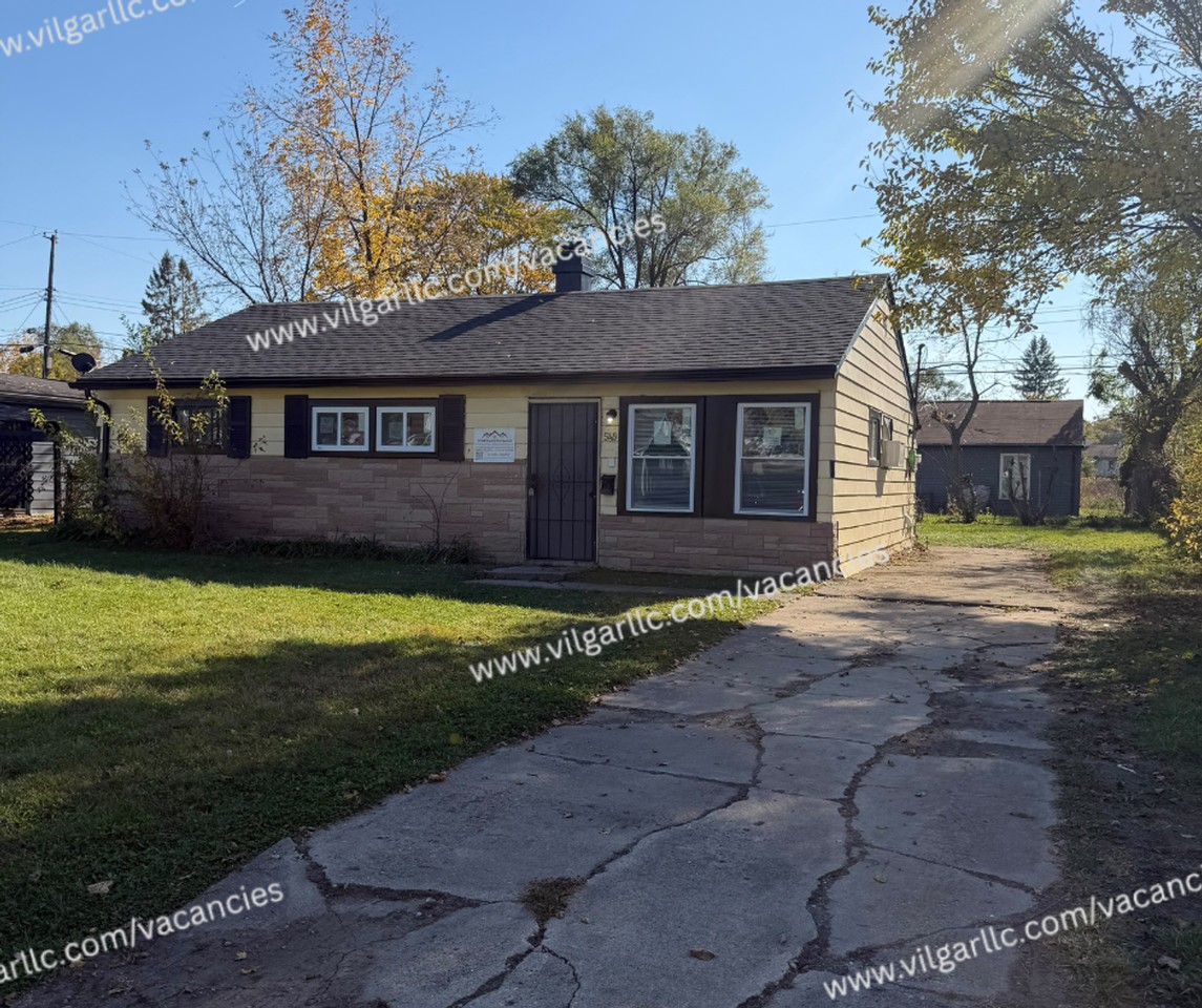 549 E 47th Pl - Photo 2 of 20