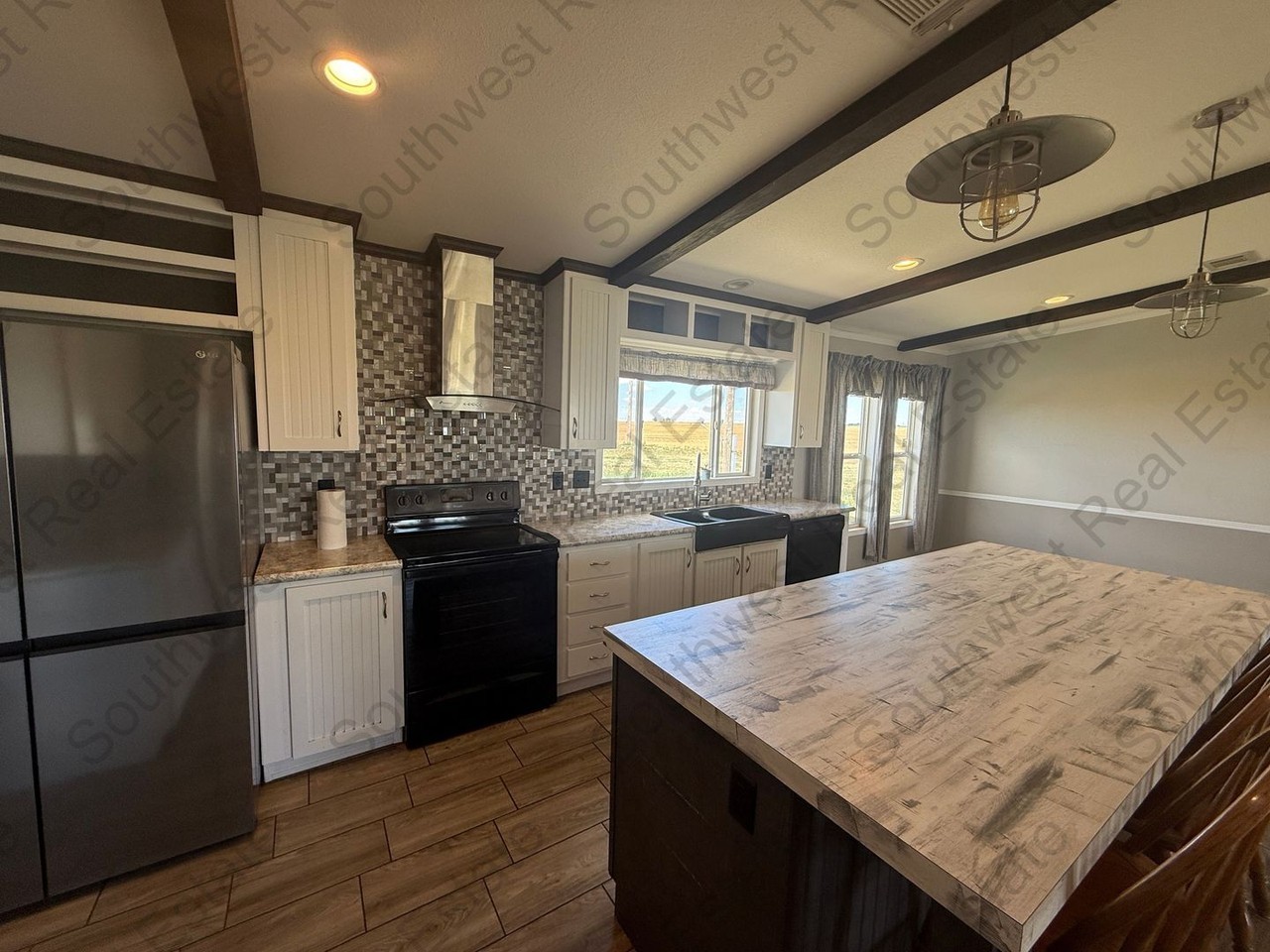 409 Curry Road 9 - Photo 5 of 11