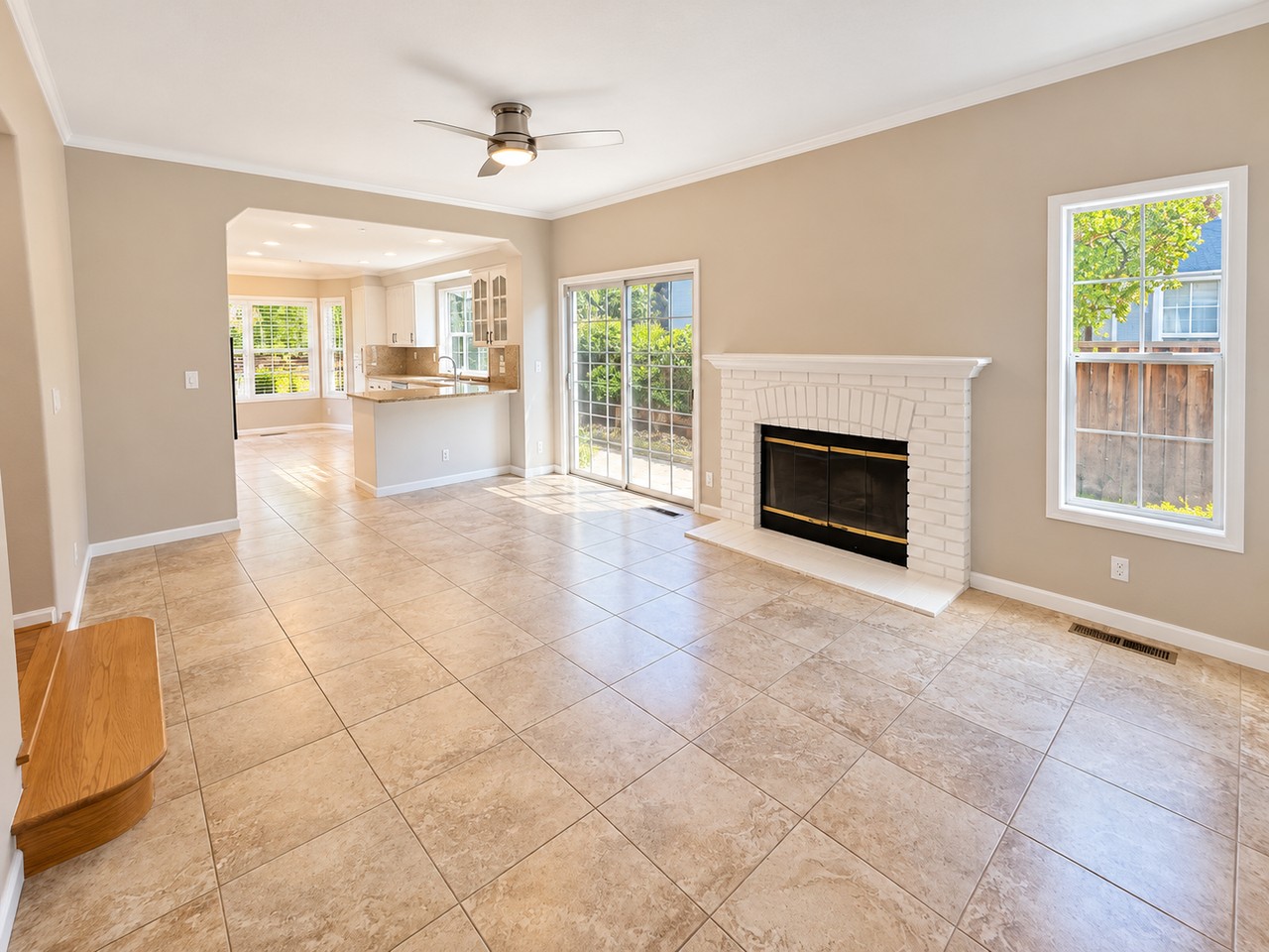3716 Valley View Way - Photo 7 of 32