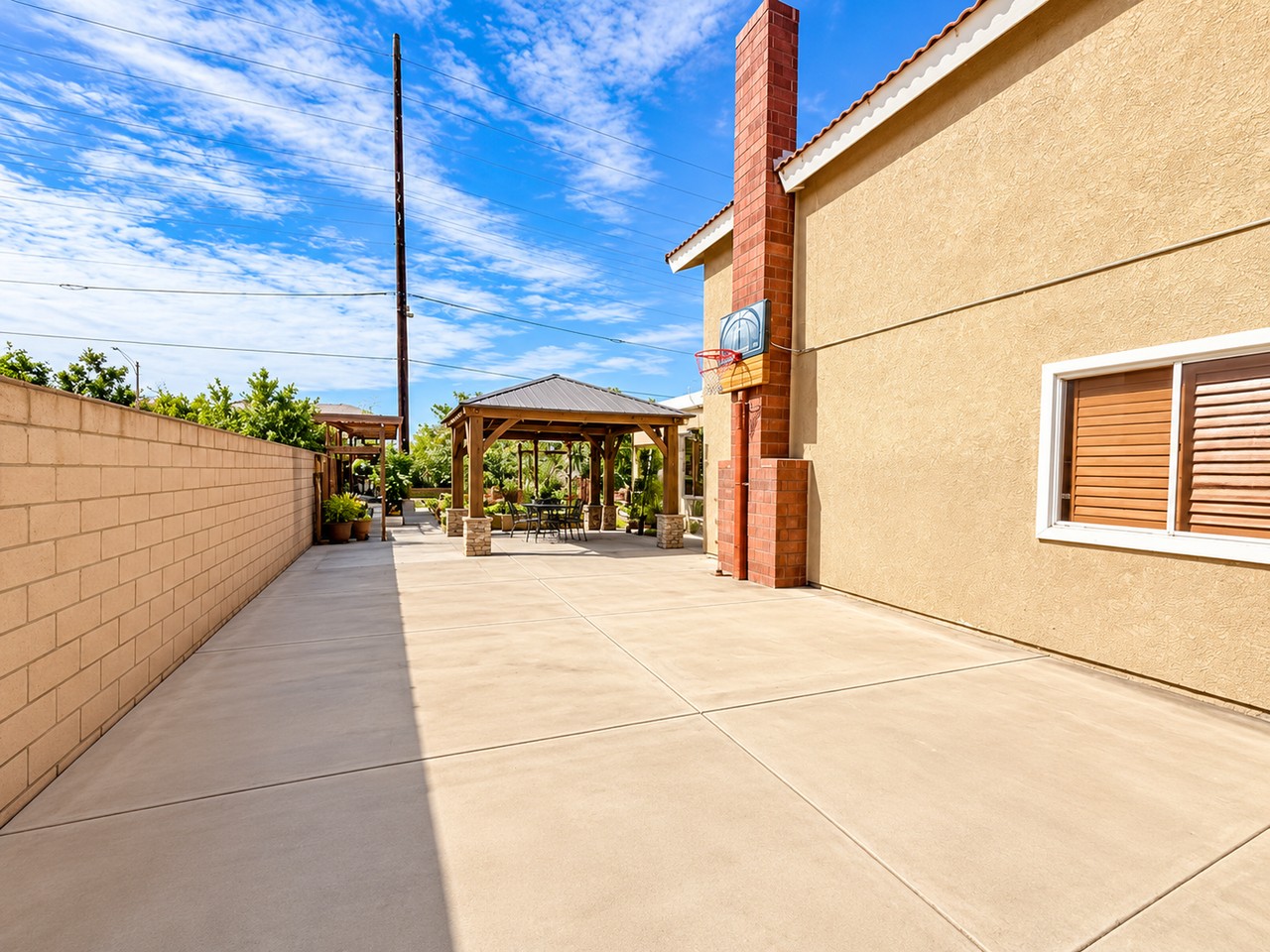 4215 Sunrose Dr - Photo 4 of 13
