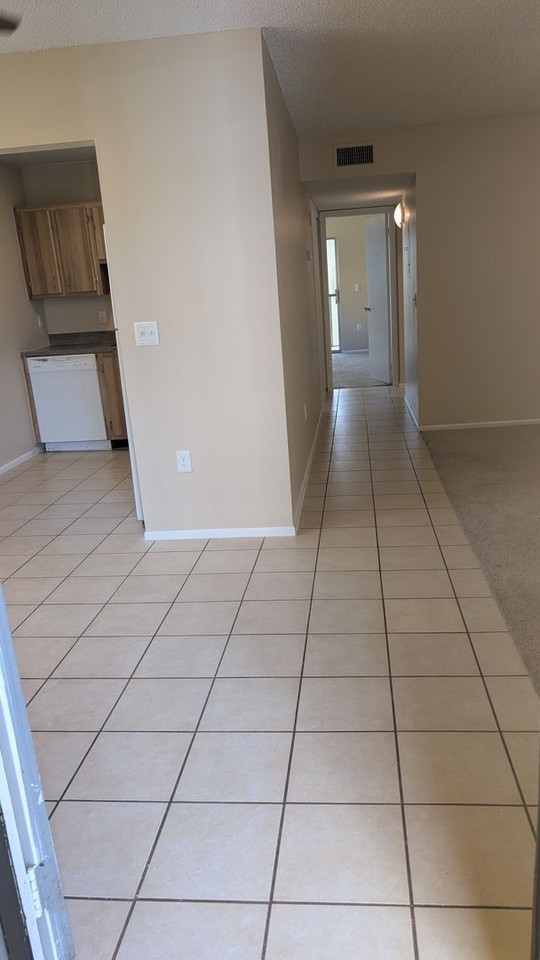 2721 Oak Park Way #202 - Photo 7 of 24