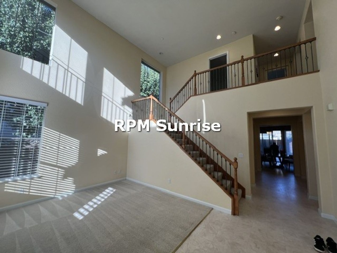 1676 Marigold Dr - Photo 2 of 20