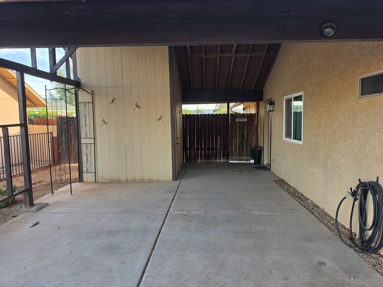 10280 S Plantation Dr - Photo 2 of 19