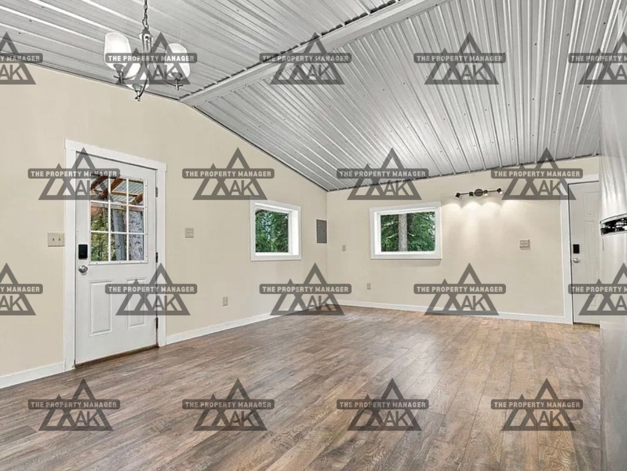1258 Deer Valley Rd - Photo 4 of 27