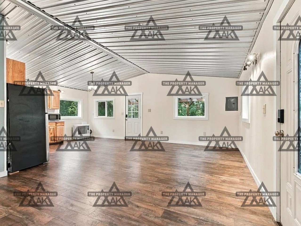 1258 Deer Valley Rd - Photo 6 of 27