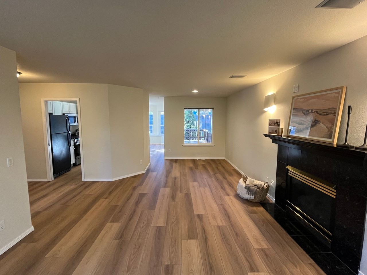 3389 Ne Stonebrook Loop - Photo 4 of 21