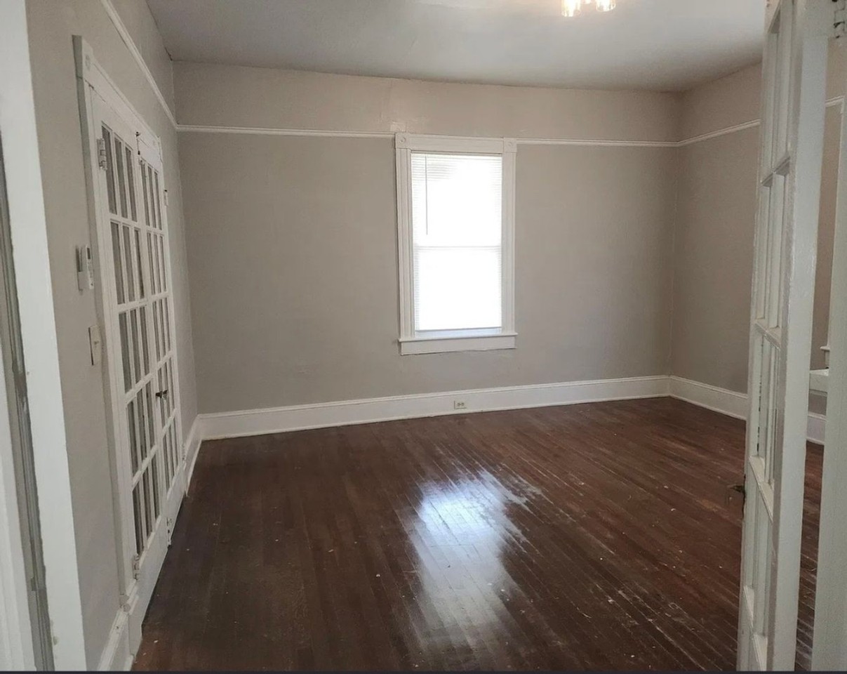 1405 Oakdale Ave - Photo 4 of 12