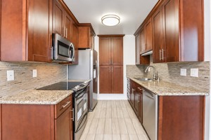 featured image of 2314 Oak St