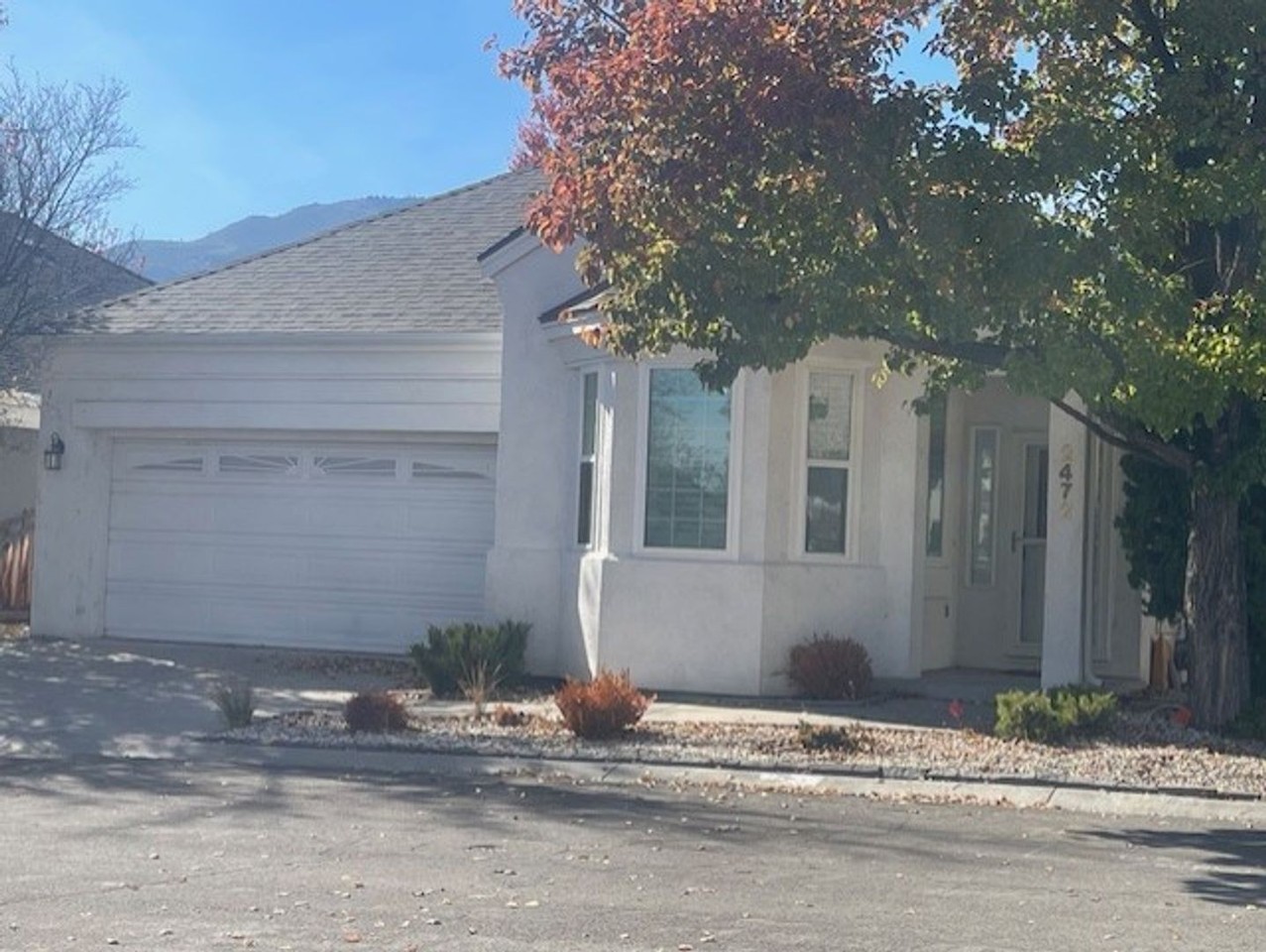 2472 Chardonnay Dr - Photo 2 of 17