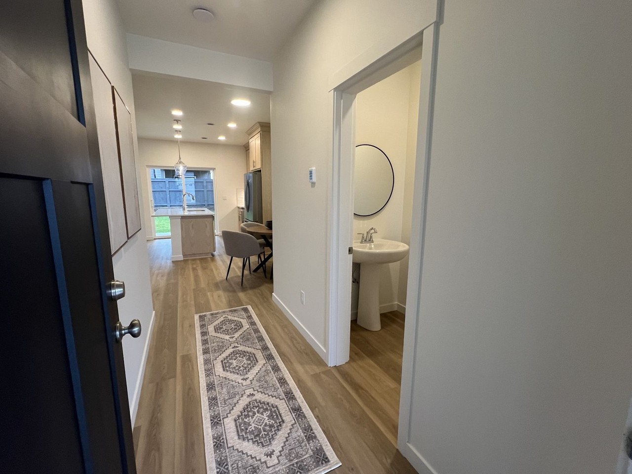 1804 Nw 18th St - Photo 4 of 24