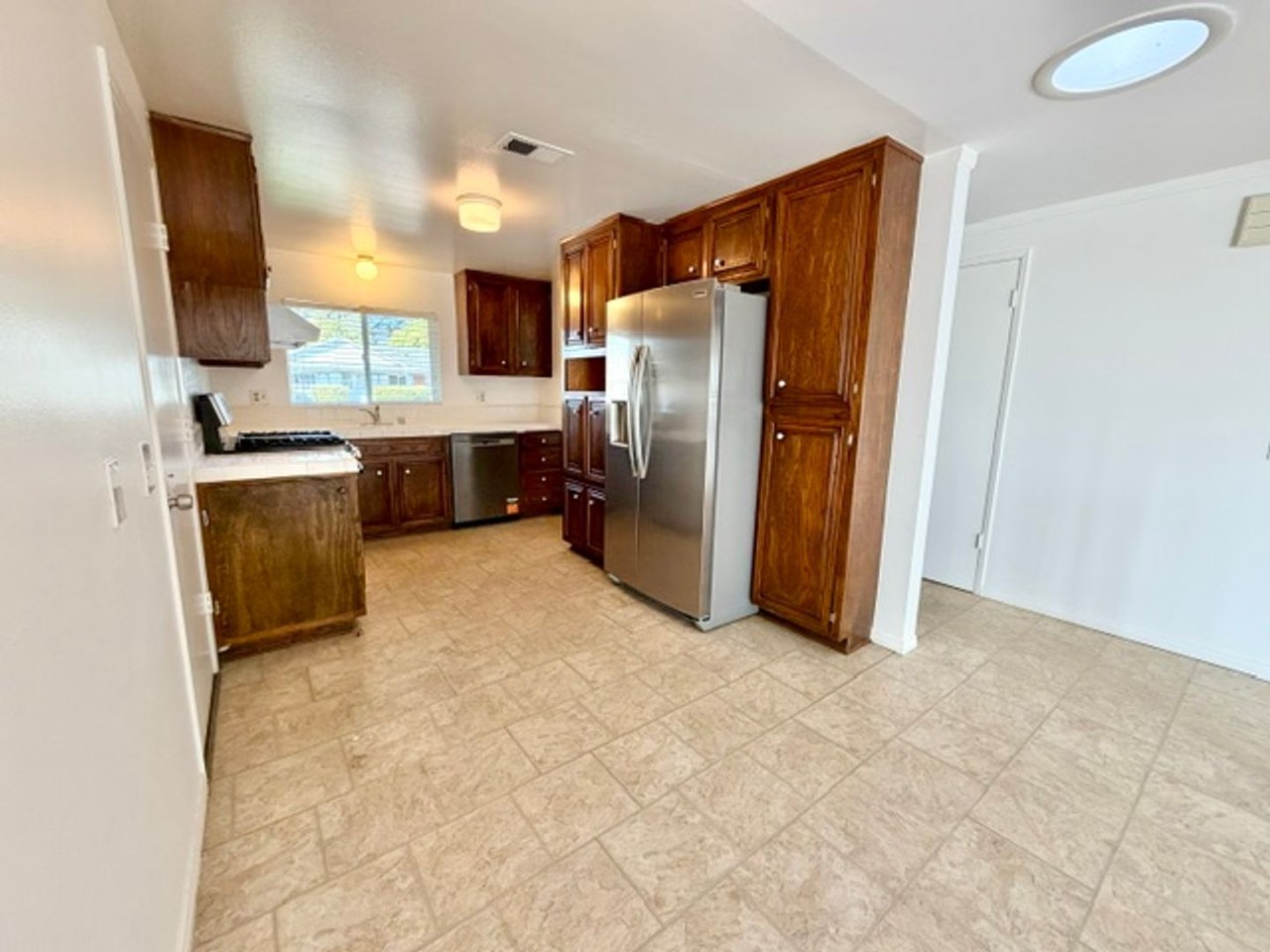 7533 Carlisle Way - Photo 4 of 15