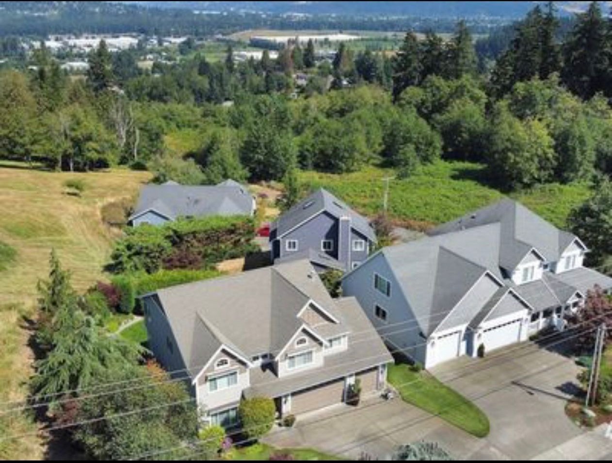 2009 19th Ave Se - Photo 2 of 24