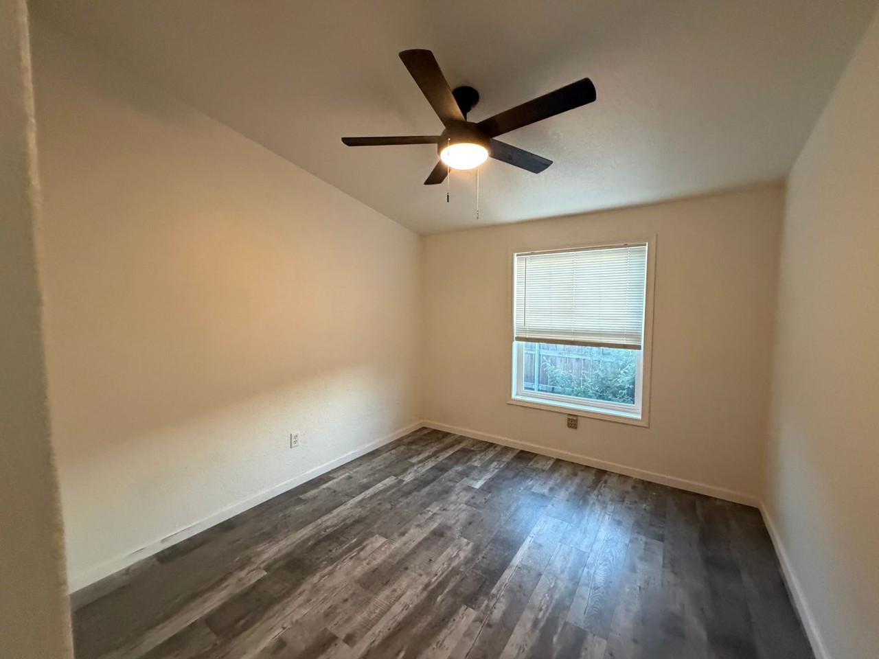 2132 Barberry Way - Photo 3 of 15
