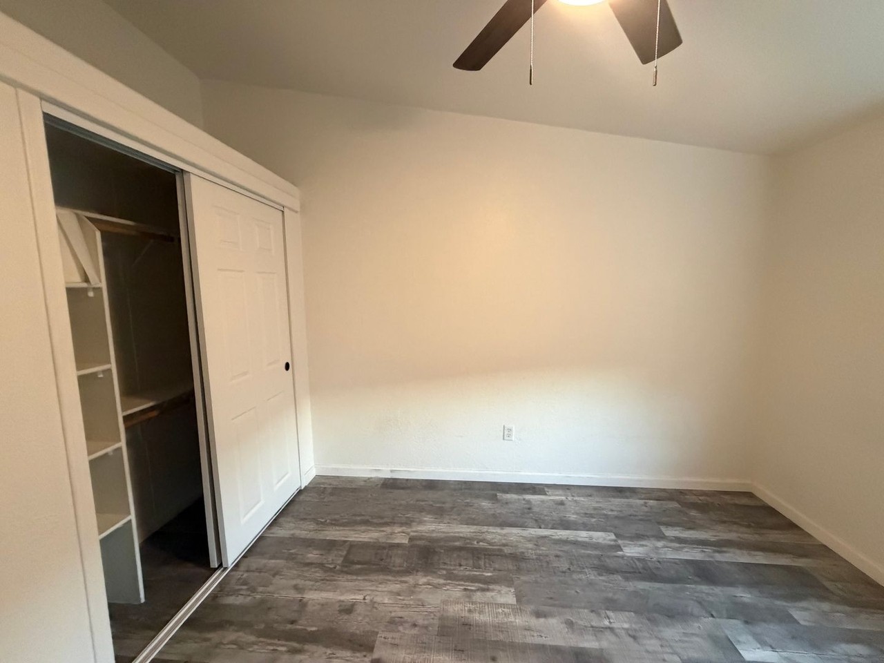 2132 Barberry Way - Photo 4 of 15
