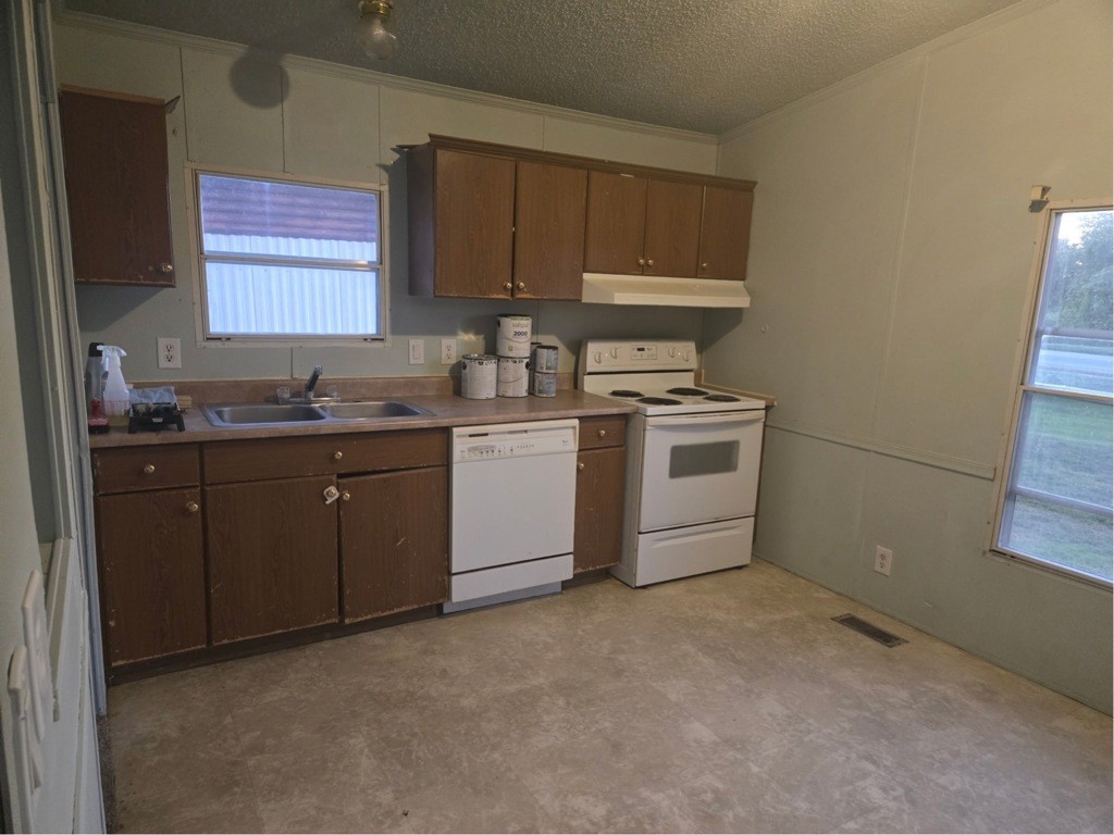 1413 N College St #1413 - Photo 2 of 5