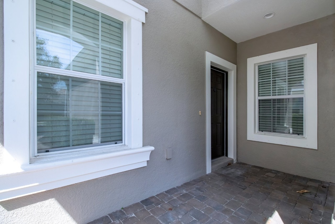 5051 Maymont Park Cir - Photo 4 of 46