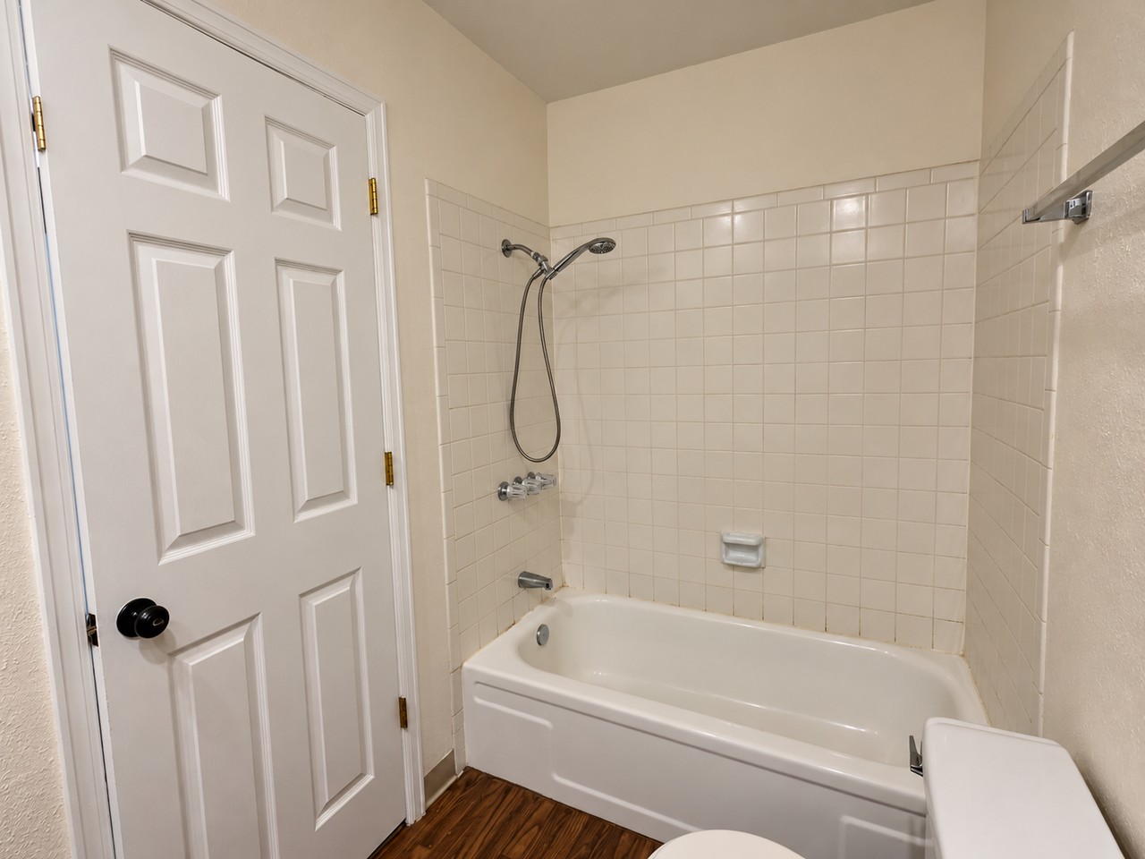13342 E Asbury Dr - Photo 7 of 33