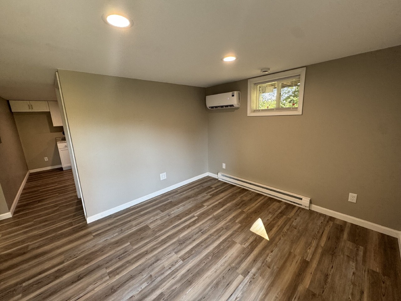 1503 W Enos Ave #D - Photo 2 of 6