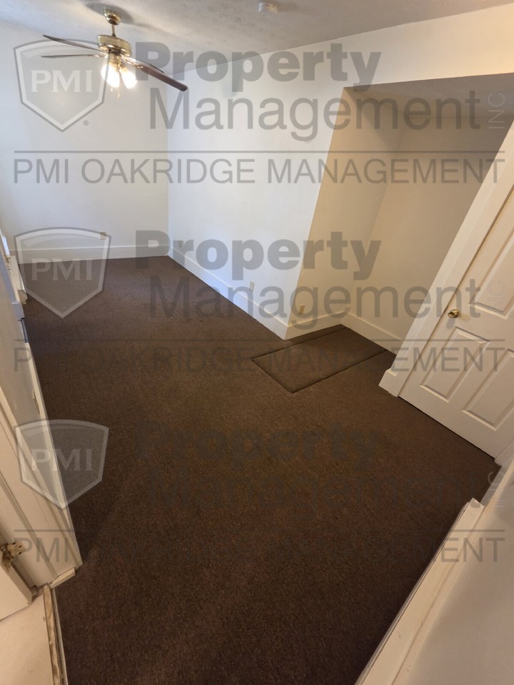 24 N Mulberry St Apt C - Photo 2 of 4