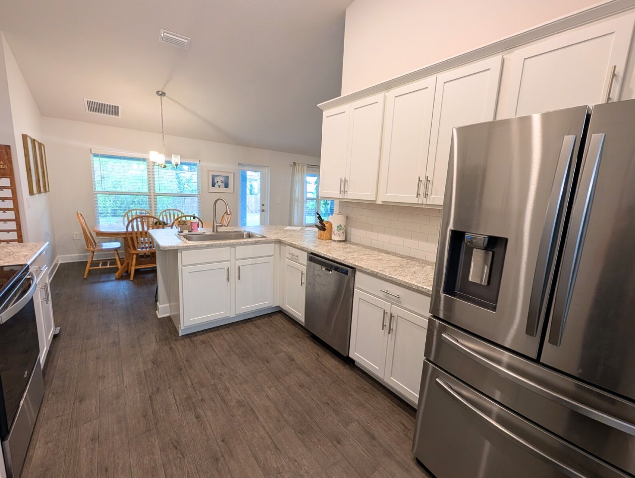 825 Pyracantha St Nw - Photo 7 of 19