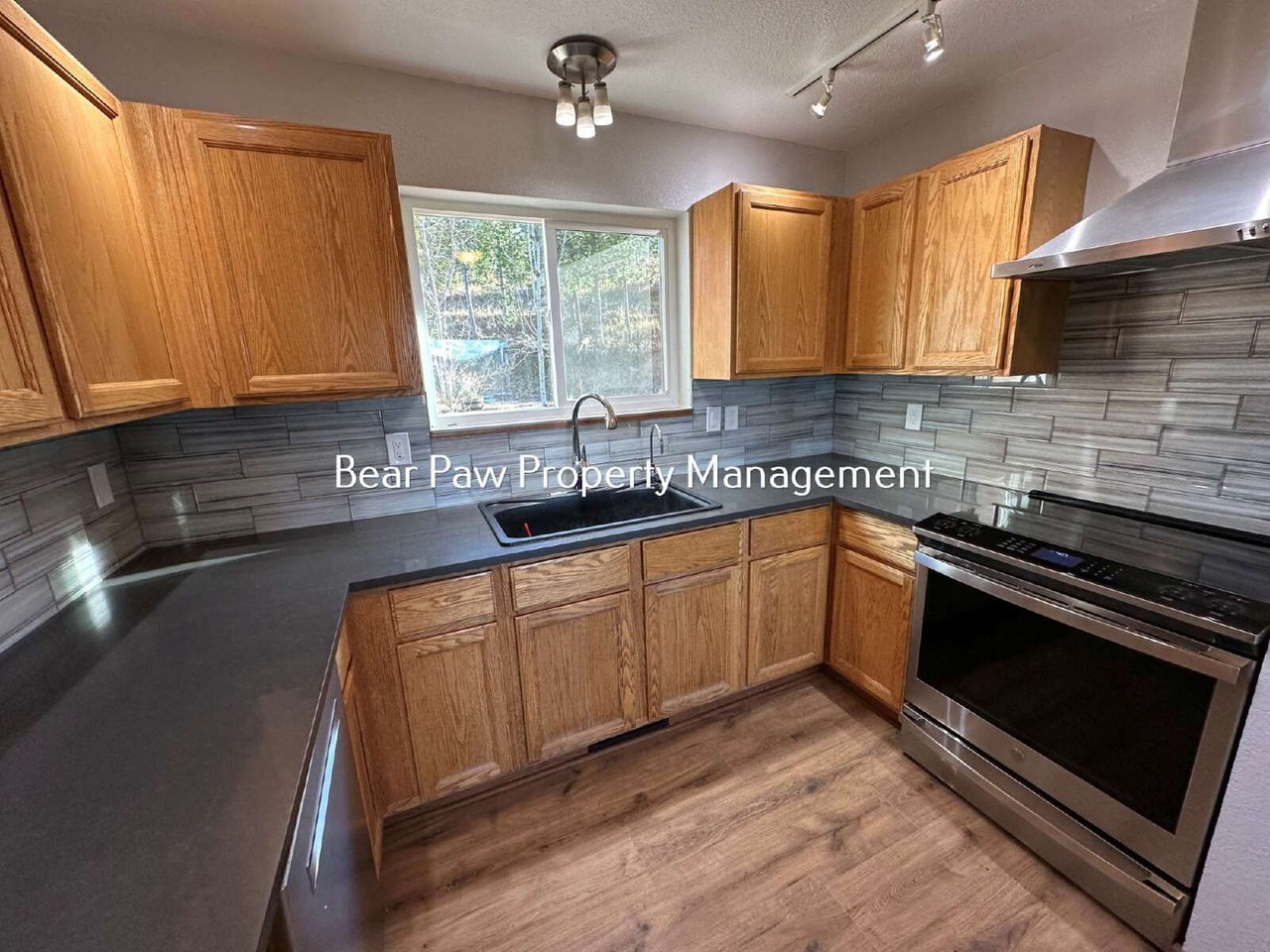 11394 Silver Fox Ln - Photo 7 of 39