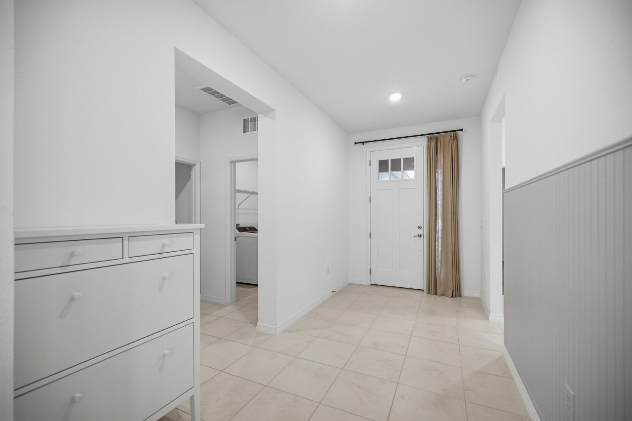 7118 Sw 57th Ln - Photo 3 of 28