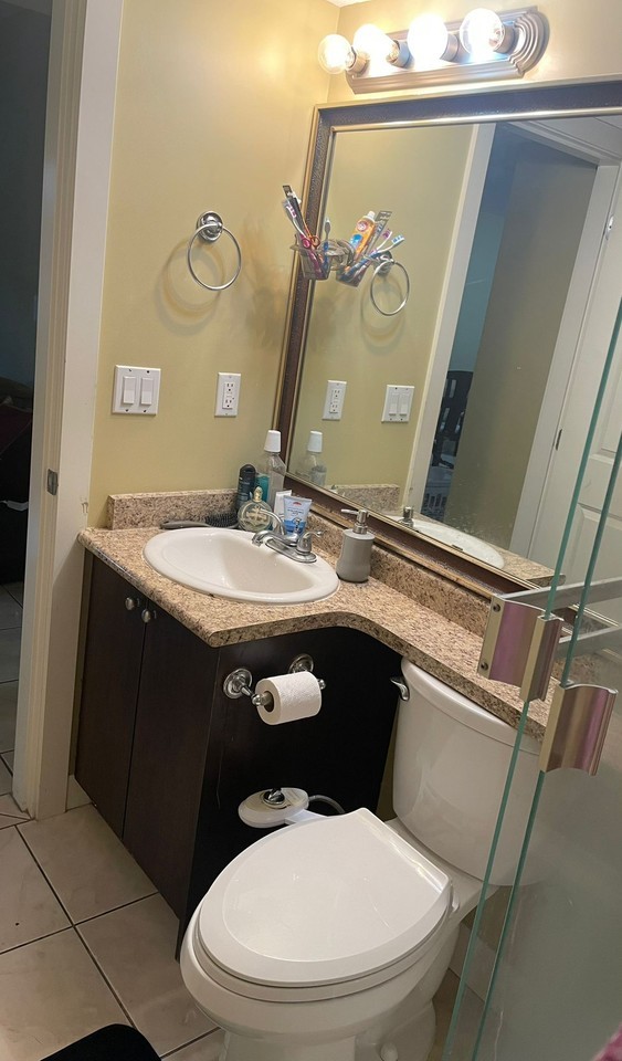 14697 62A Ave - Photo 6 of 10