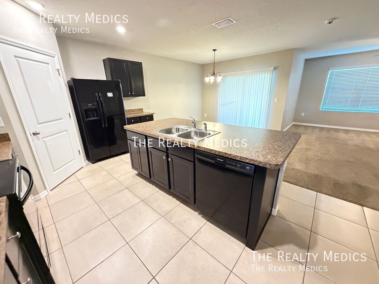 3403 N Michener Pt - Photo 7 of 27