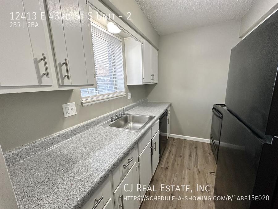 12413 E 43rd St S #2 - Photo 5 of 11