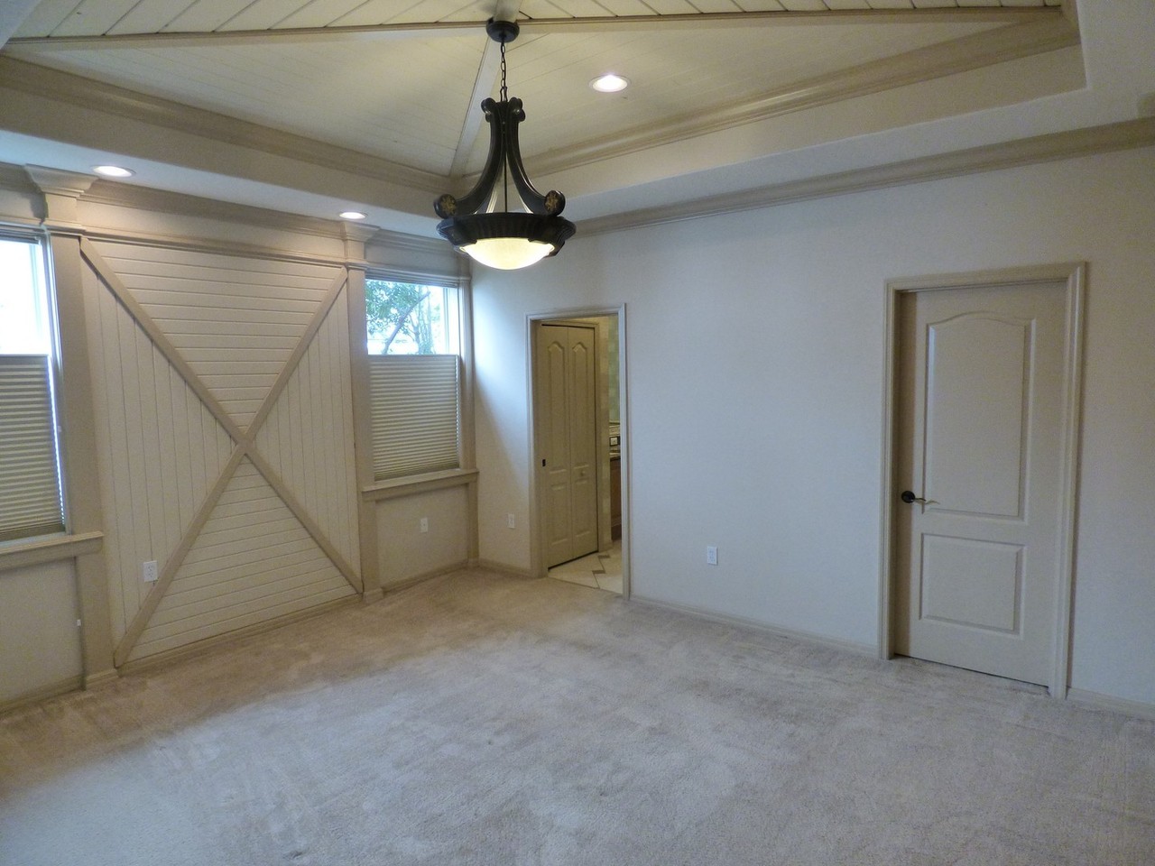 13744 Bluebird Pond Rd - Photo 7 of 17