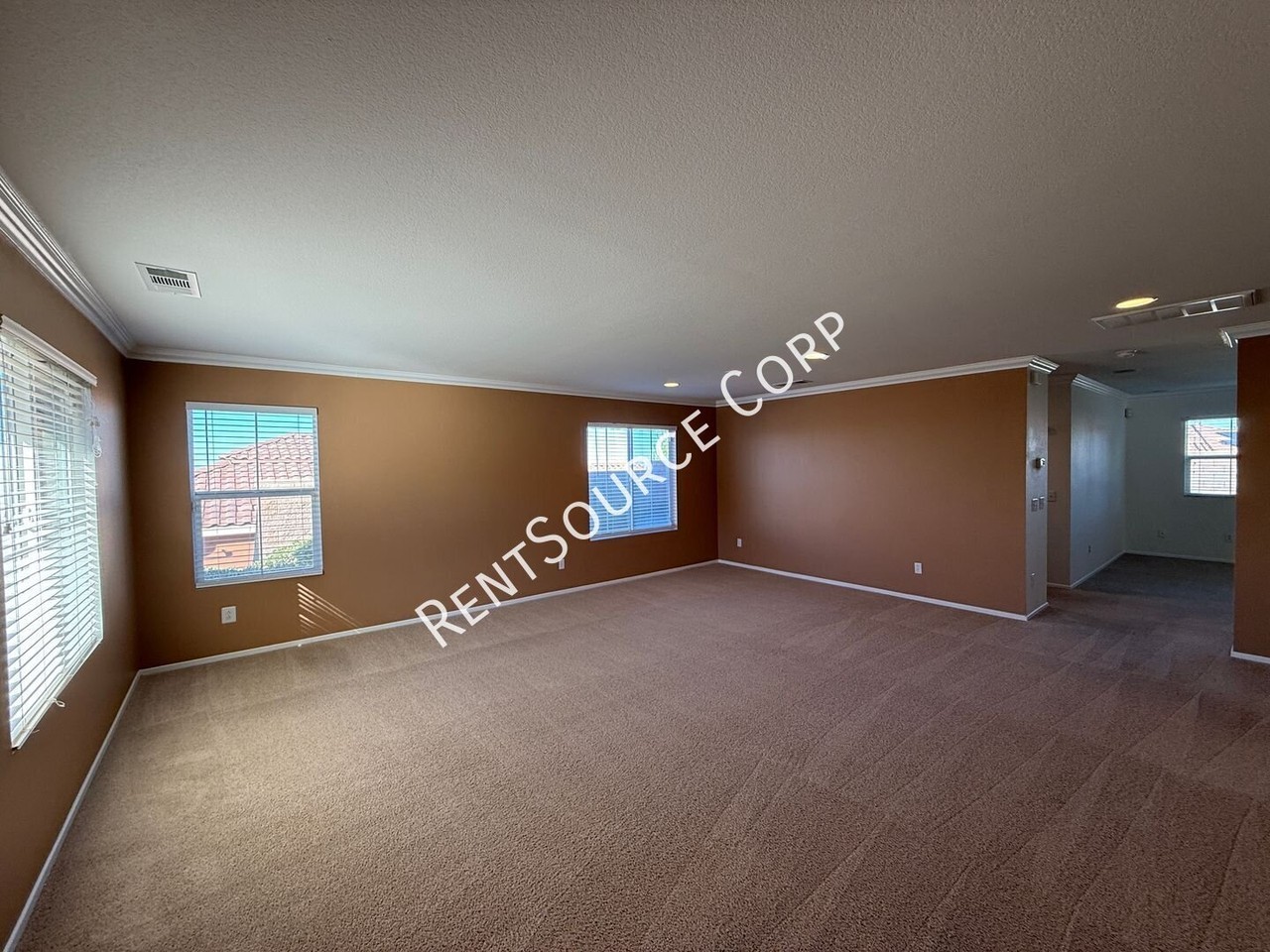 38510 Pallas Ct - Photo 3 of 36