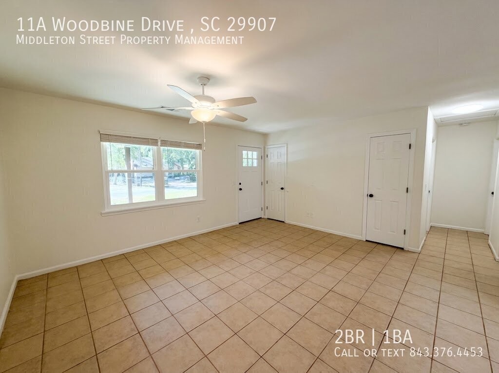 11A Woodbine Dr - Photo 4 of 17