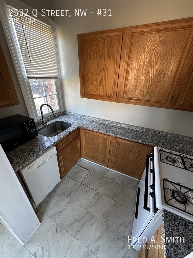 2532 Q St Nw #31 - Photo 7 of 9