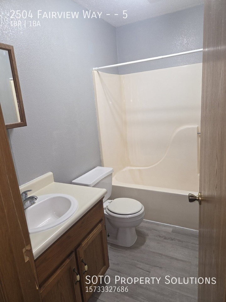 2504 Fairview Way #5 - Photo 2 of 7