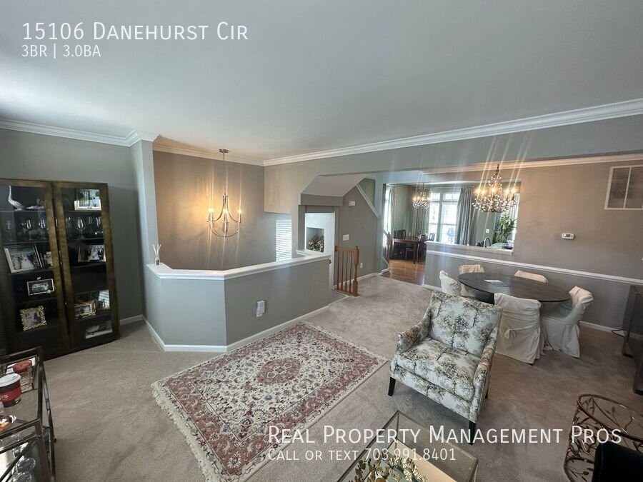 15106 Danehurst Cir - Photo 7 of 32