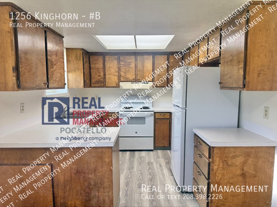 1256 Kinghorn Rd #B - Photo 3 of 18