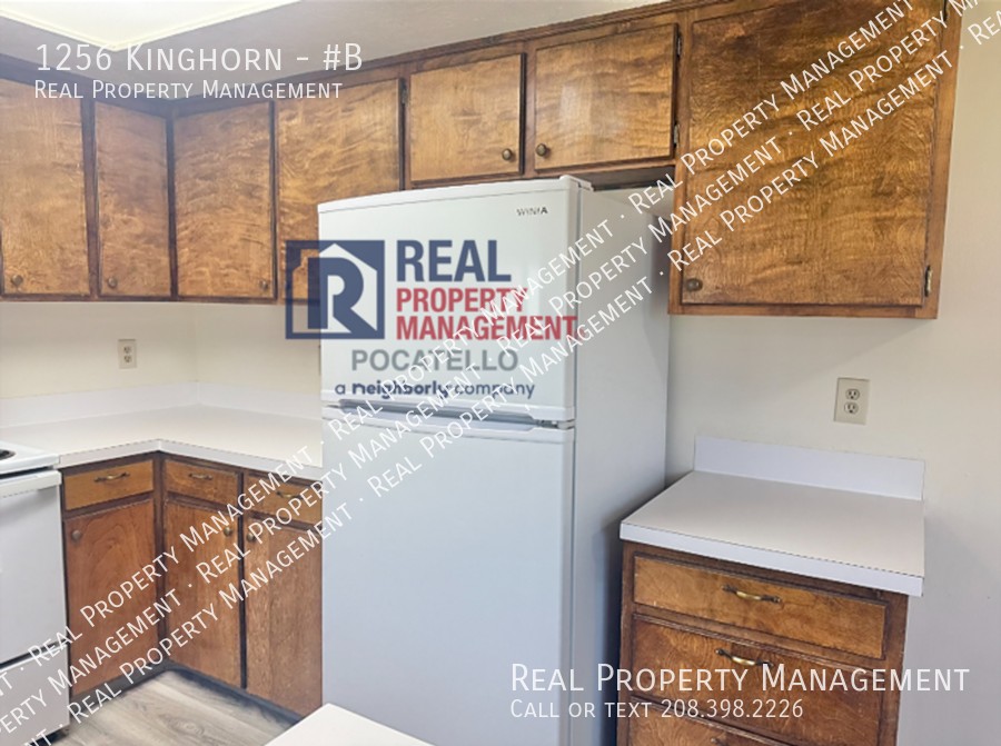 1256 Kinghorn Rd #B - Photo 4 of 18