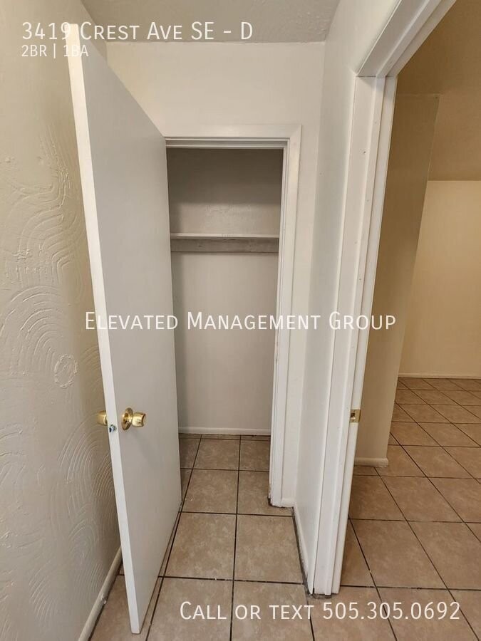 3419 Crest Ave Se #D - Photo 4 of 8