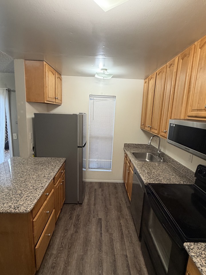 332 Camelback Rd #332 - Photo 2 of 11