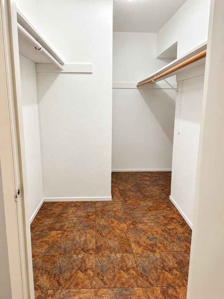 332 Camelback Rd #332 - Photo 5 of 11