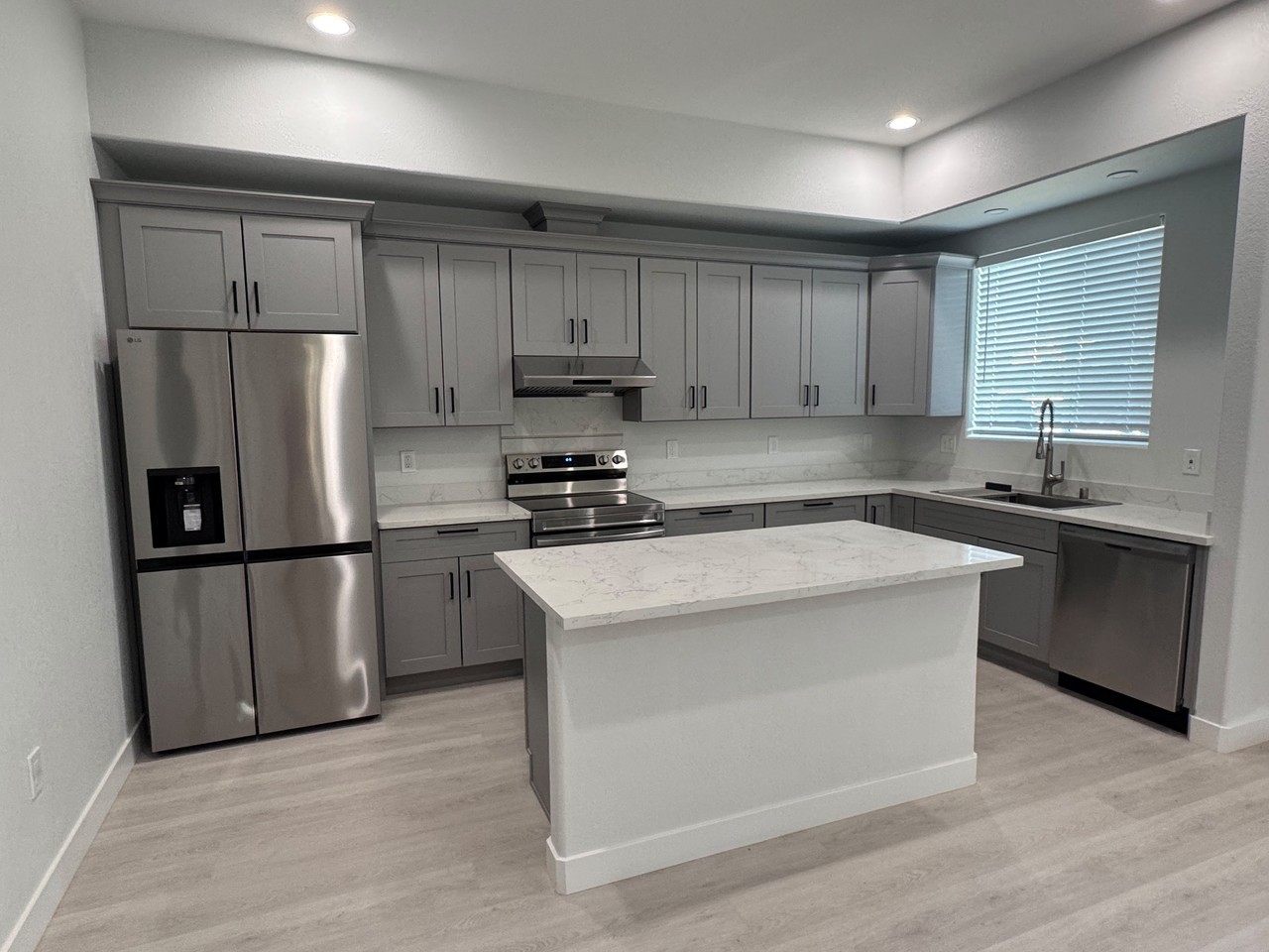 21215 Foothill Blvd #NA - Photo 5 of 13