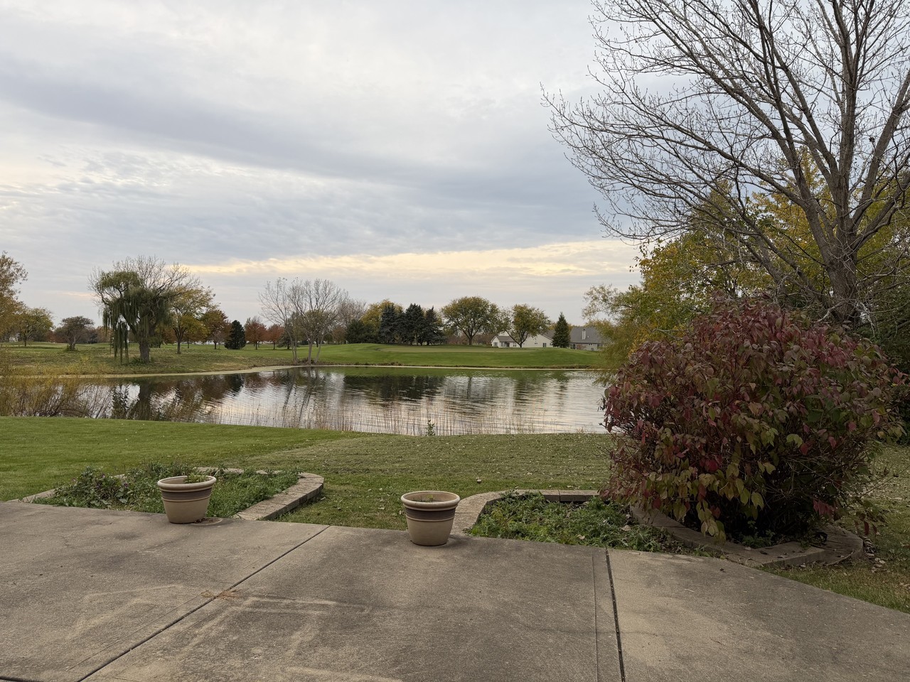 13956 Edgewater Ct #B - Photo 3 of 20